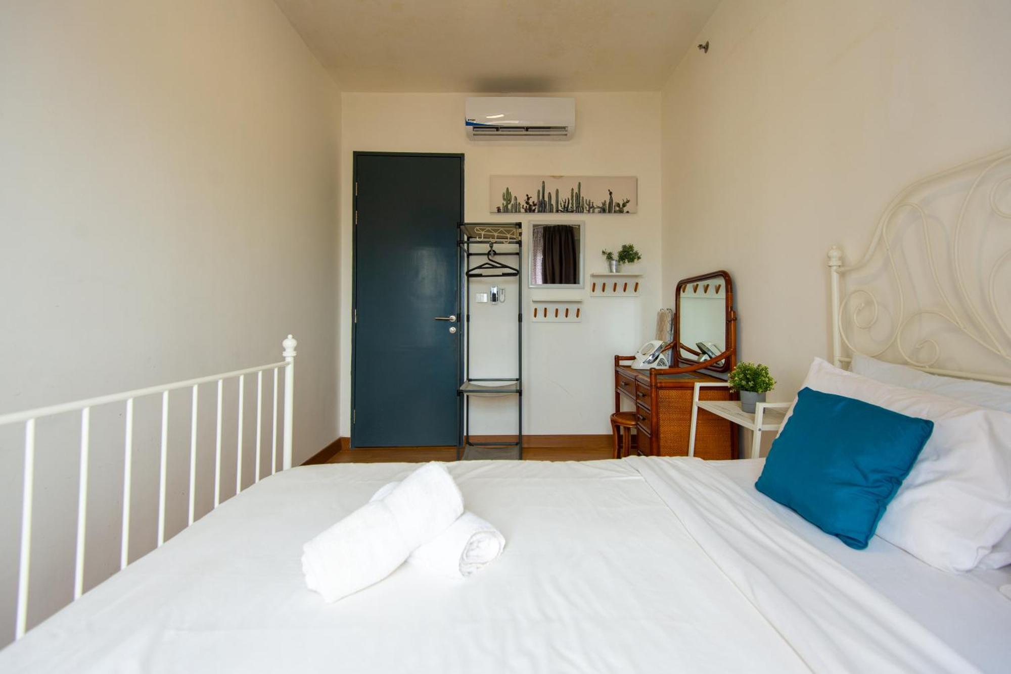 Апартаменты Casa Orient @ Macalister 218 ❈中路218东方之家 3Br 8Pax Джорджтаун Экстерьер фото