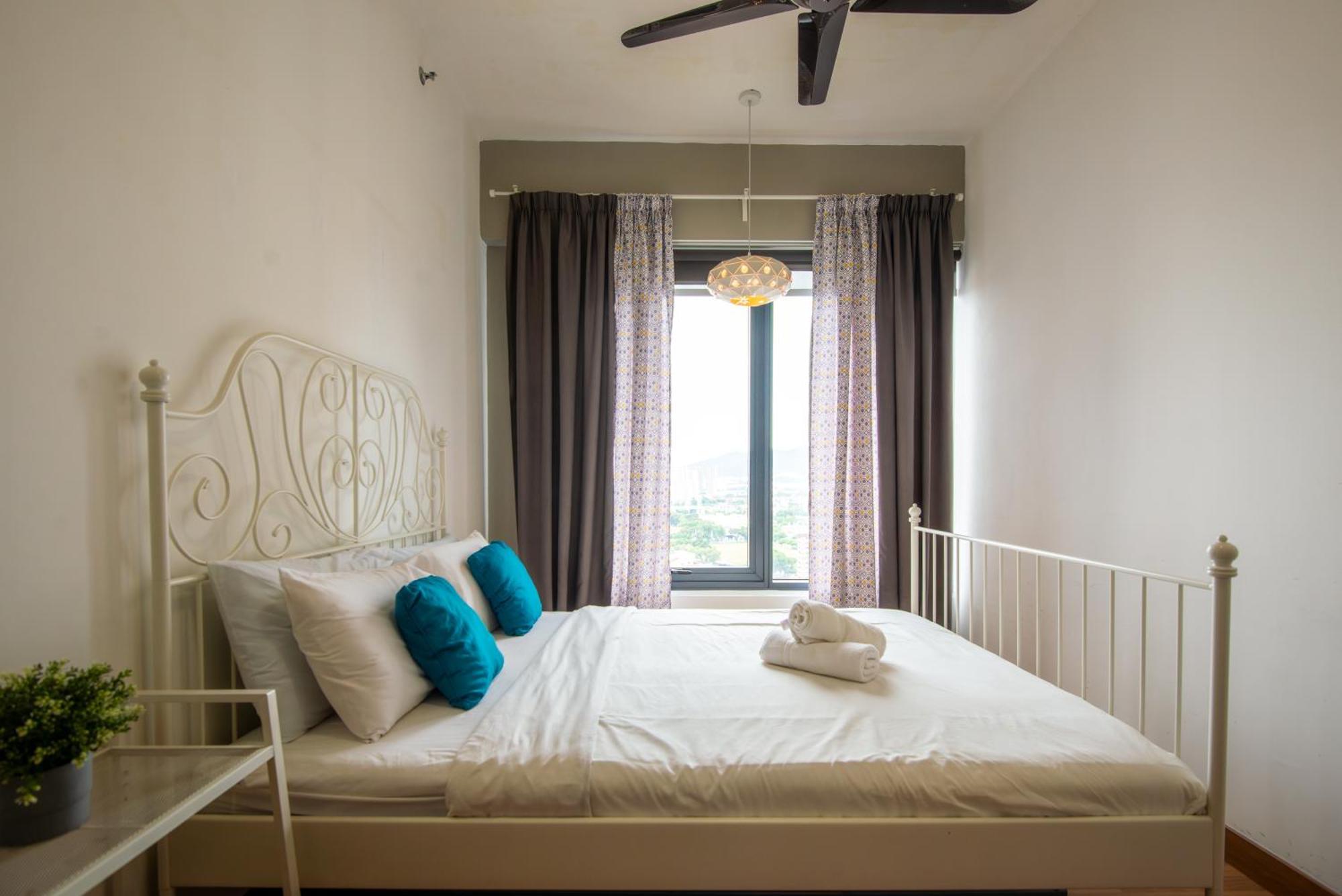 Апартаменты Casa Orient @ Macalister 218 ❈中路218东方之家 3Br 8Pax Джорджтаун Экстерьер фото